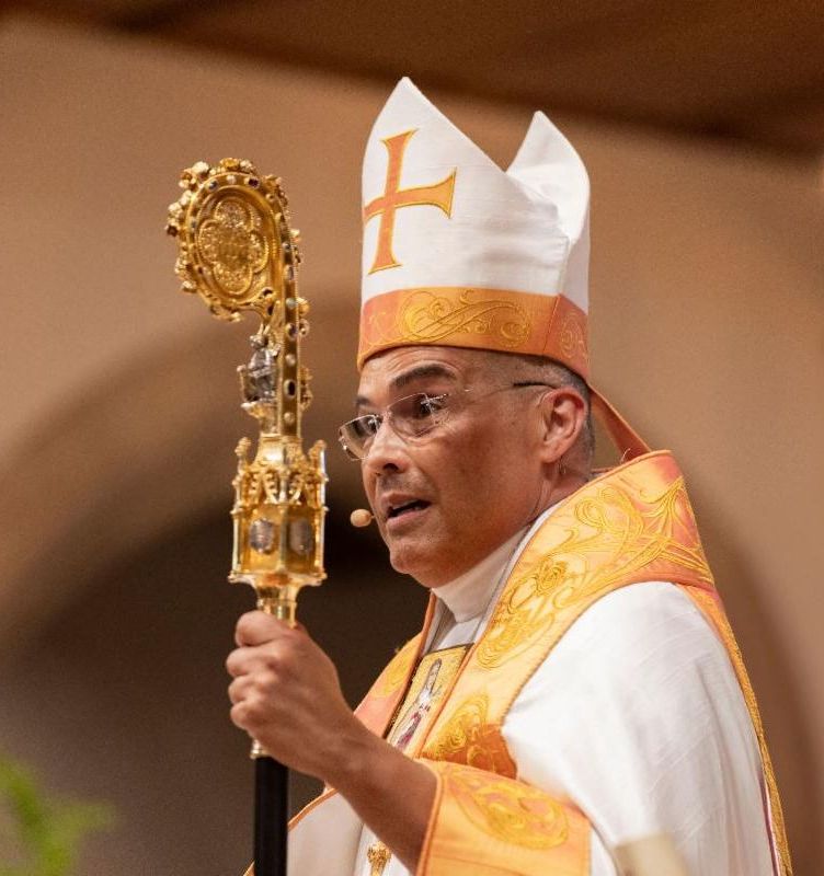 Bishop Antonio José Gallardo Lucena holds the diocesan crozier during the consecration service.